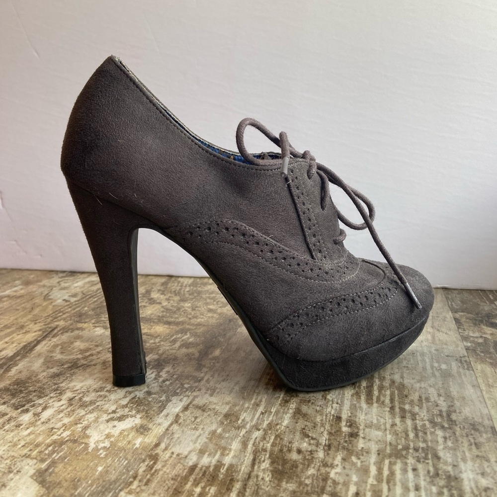 Fioni pumps
